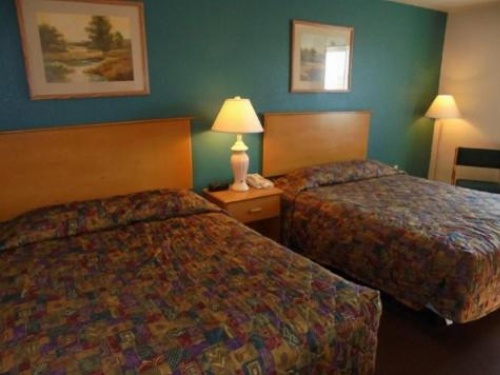 Herington Inn and Suites image 6